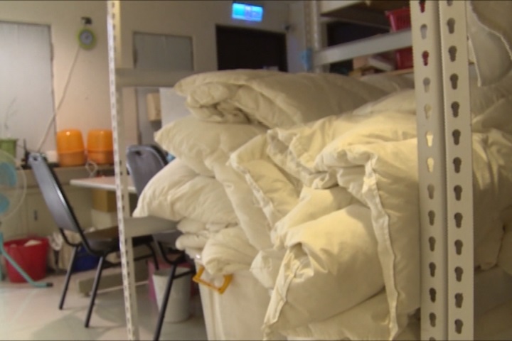 飯店棉被堵逃生道 苗縣府勒令限期改善