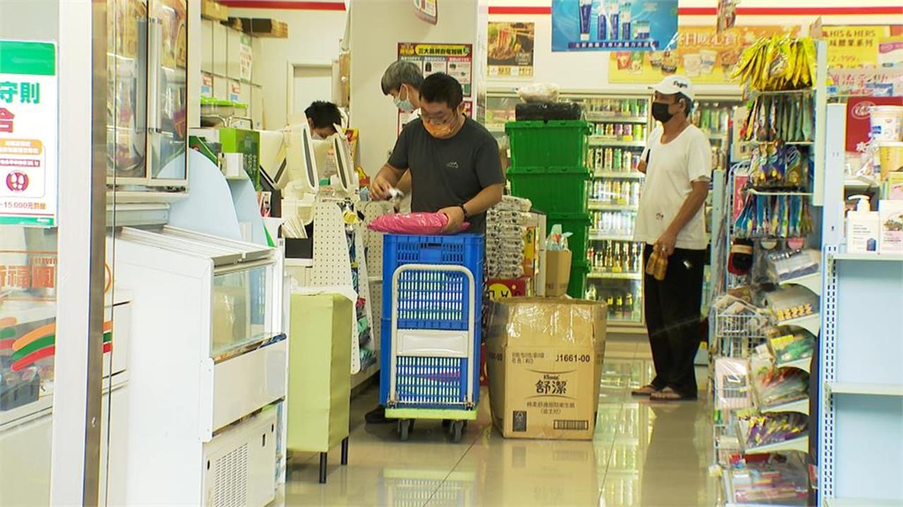 逛超商「1區域停留太久」店員超尷尬！私下醜態「全被看光」網自首：超丟臉