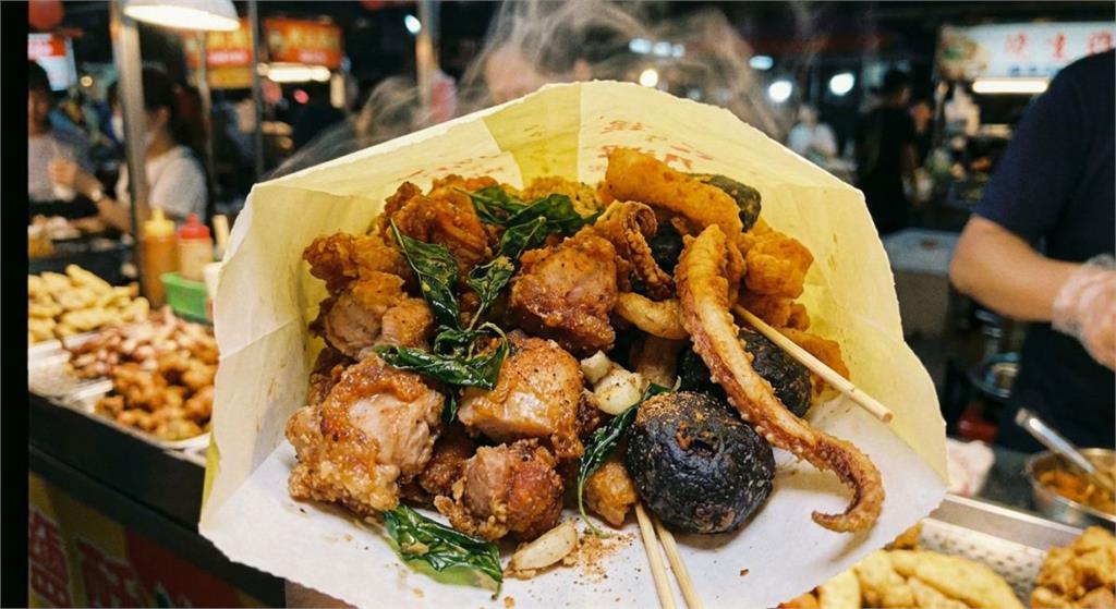 買365元鹹酥雞鬧分手！業者推跟風推「拜金套餐」：一定吃不完