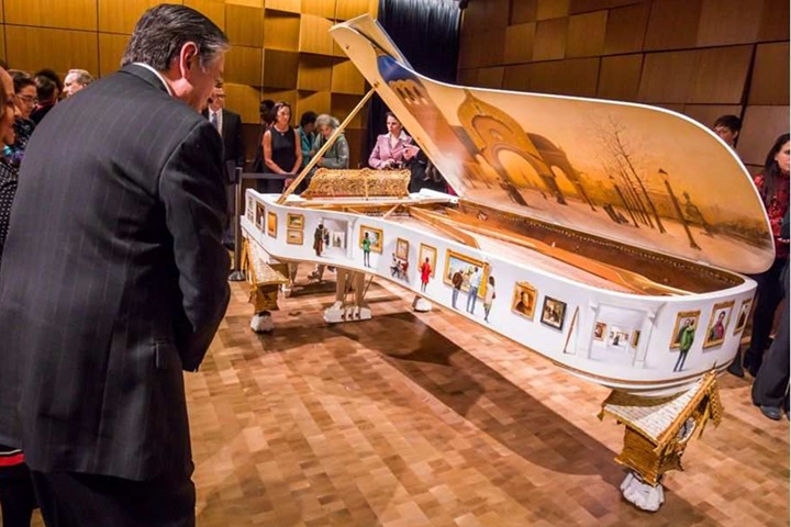史坦威最新特製鋼琴 精細工藝令人驚嘆