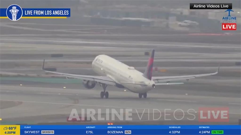 驚險！ 達美航空客機險撞上籃球隊包機 過程全都錄
