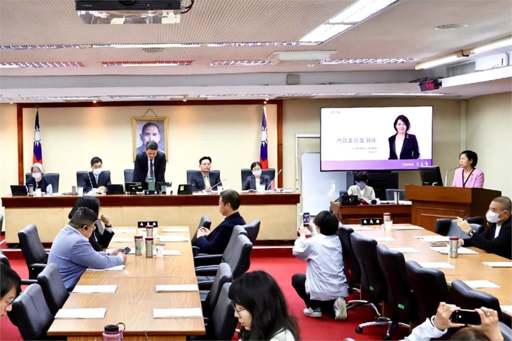 遭李貞秀要求保持公正 綠委李伯毅:李女士目前身分有法律問題