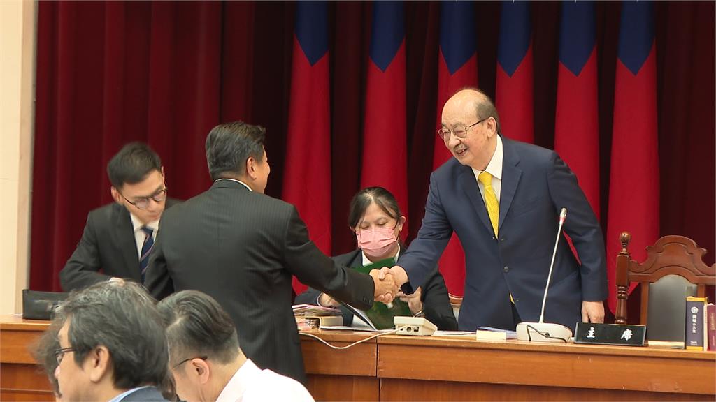 吳思瑤等5黨鞭集體請辭　大罷免失敗咎責　逼宮柯建銘？