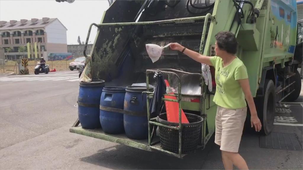 台南推「透明垃圾袋」　以利辨識做好資源回收