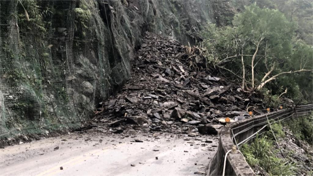 台七甲線6.2公里處坍塌 1小時內搶通