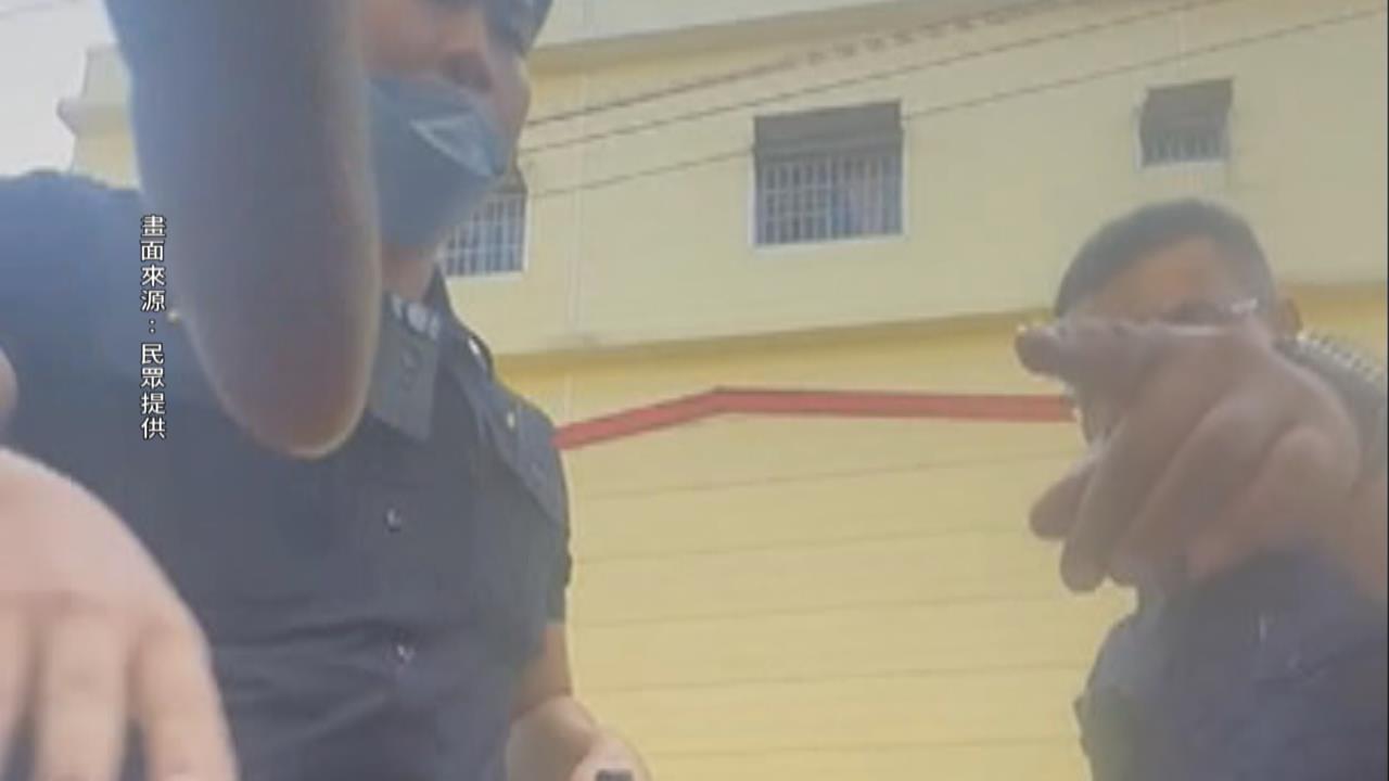 嬤報警孫女婿上門堵人 警拔槍遭嗆:有牌流氓