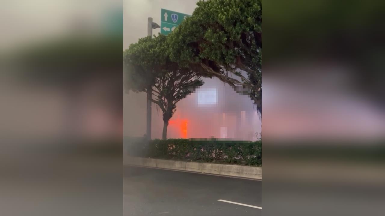 快新聞／三重燒肉店起火！客人急跳樓逃生「9人送醫」　濃煙密布畫面曝