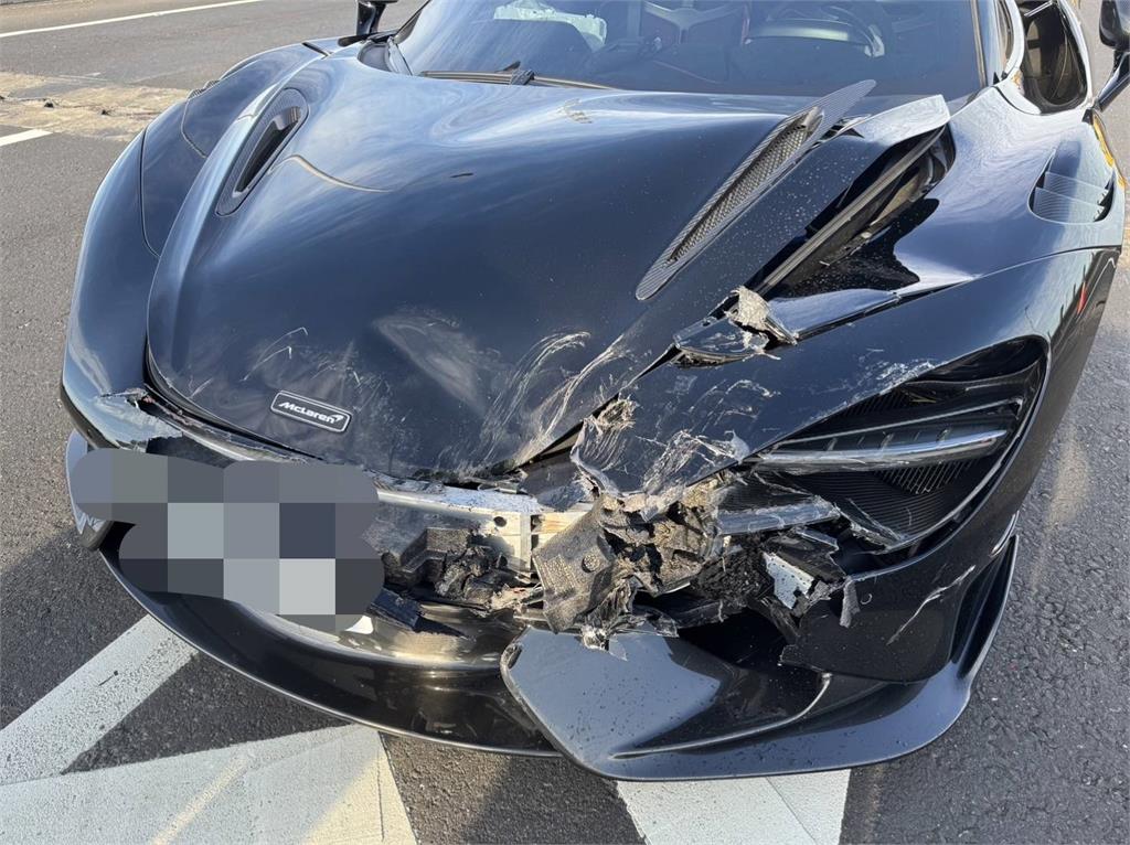 兩棟房的對決？快速道路「超跑追撞」　維修費恐破500萬