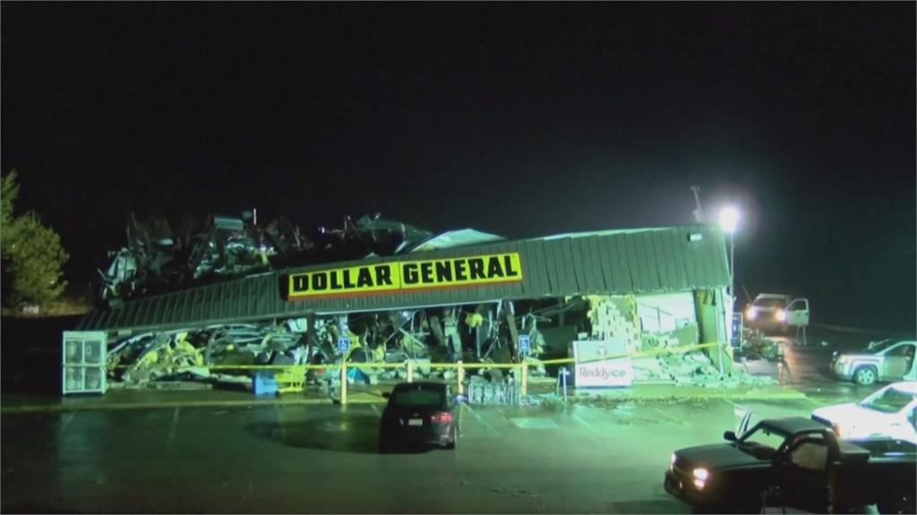 龍捲風侵襲美國密西西比州 商店重創成廢墟