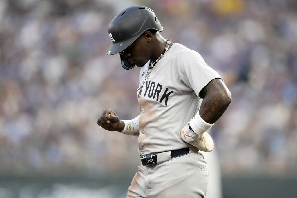 MLB(影)／洋基和皇家結怨更深了!　兩隊先發三壘手因盜壘而互嗆
