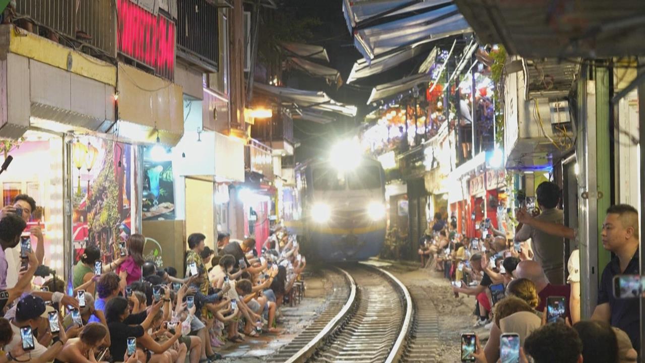 越南河內加強整頓路邊攤販 加裝近2千台監視器執法