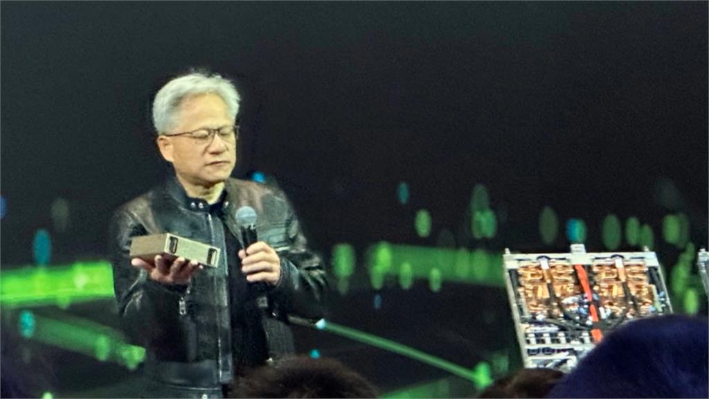 批拜登禁H20出口中國錯誤　黃仁勳：害輝達巨大損失