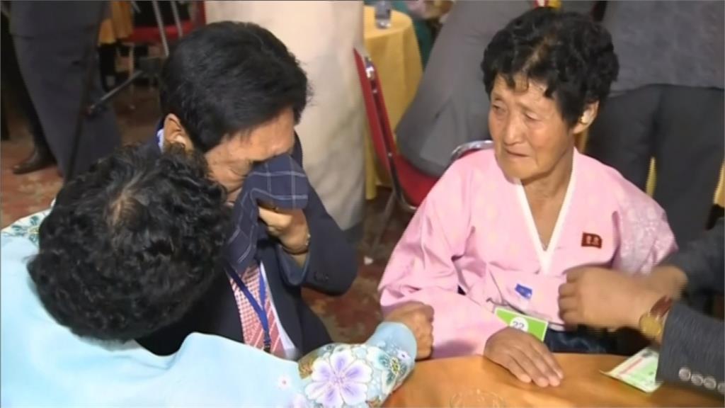 65年終於再見！89位南韓長輩入北朝鮮見親人