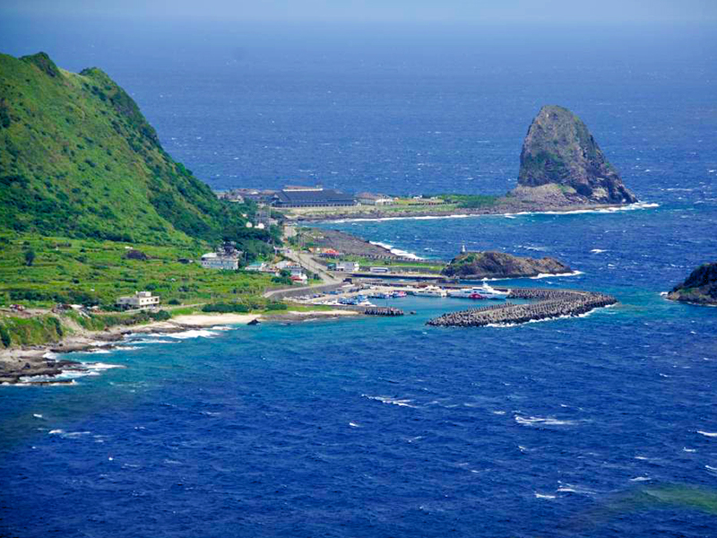 台灣哪個離島最好玩？網一面倒狂推「這地點」：就像在出國！