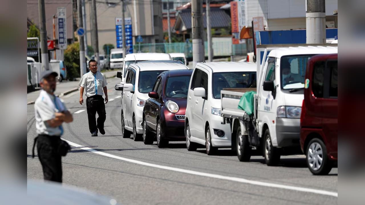 日本春分日出遊人潮多　開車民眾、擺攤餐車大嘆「油價貴」
