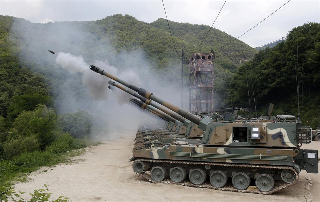 快新聞／南韓反擊北朝鮮挑釁！　海軍陸戰隊「海上射擊」K9自走砲