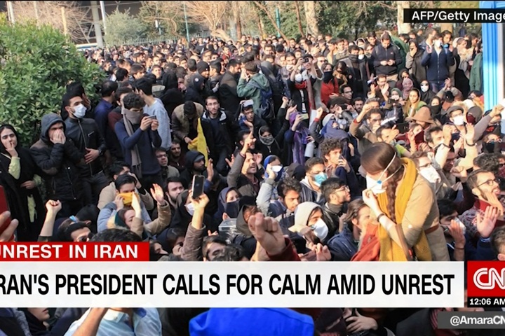 伊朗民眾上街反政府 川普推特聲援