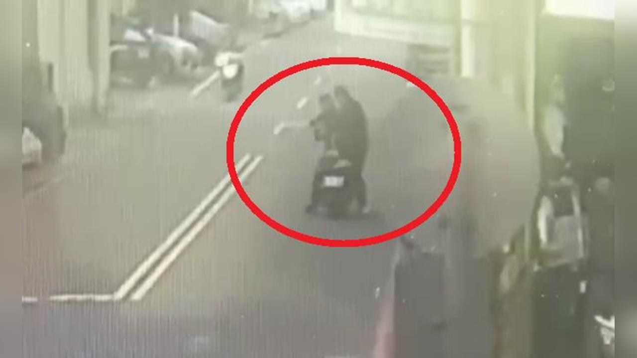 快新聞／假藉買金飾！2匪搶桃園新屋銀樓　警凌晨觀音逮人