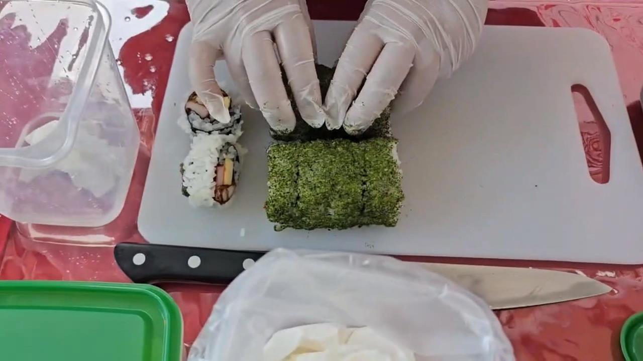 「黑白壽司賞」規定在地食材製作　基隆產發處：推廣基隆漁貨