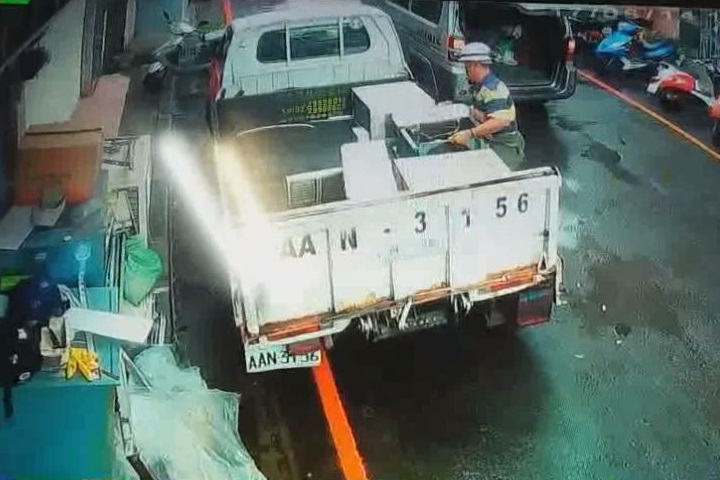 淡水出現偷冷氣慣竊 半夜偷搬5台冷氣