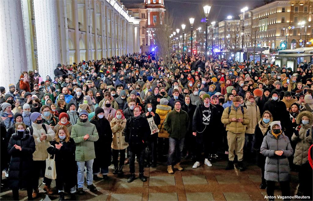俄羅斯民眾也怒了！抗議者上街「反戰示威」超過1700人被捕