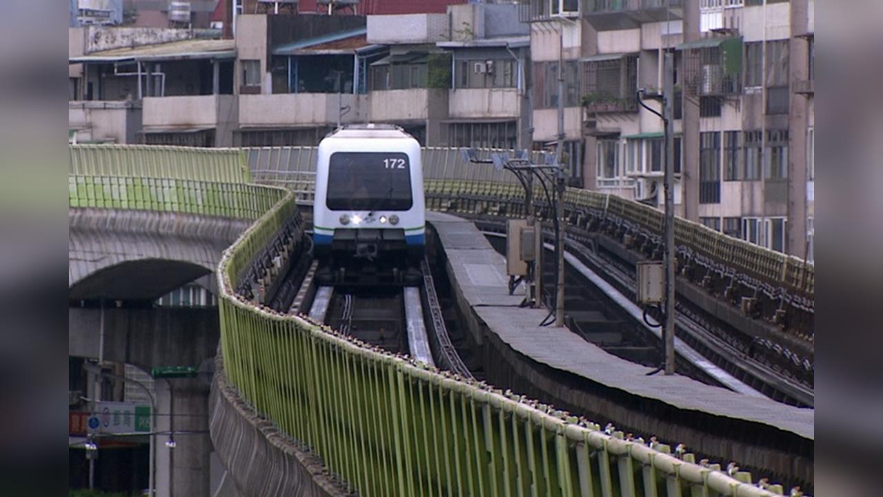 快新聞／捷運板南線一度卡在龍山寺站跟西門站之間　文湖線停車2分鐘