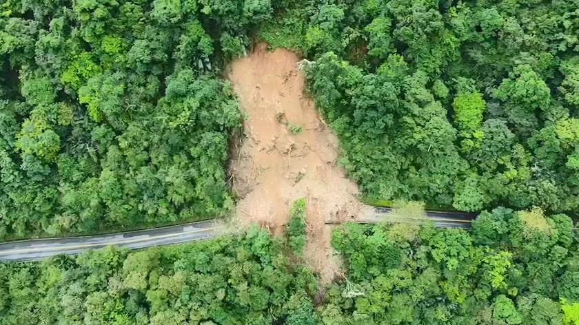 快新聞／太平山土石坍方雙向交通中斷　228人無法下山