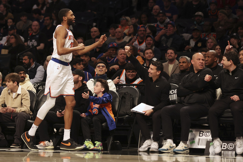 NBA(影)／這樣也能算連續出賽紀錄嗎?　尼克球星只打6秒就退場球迷褒貶不一