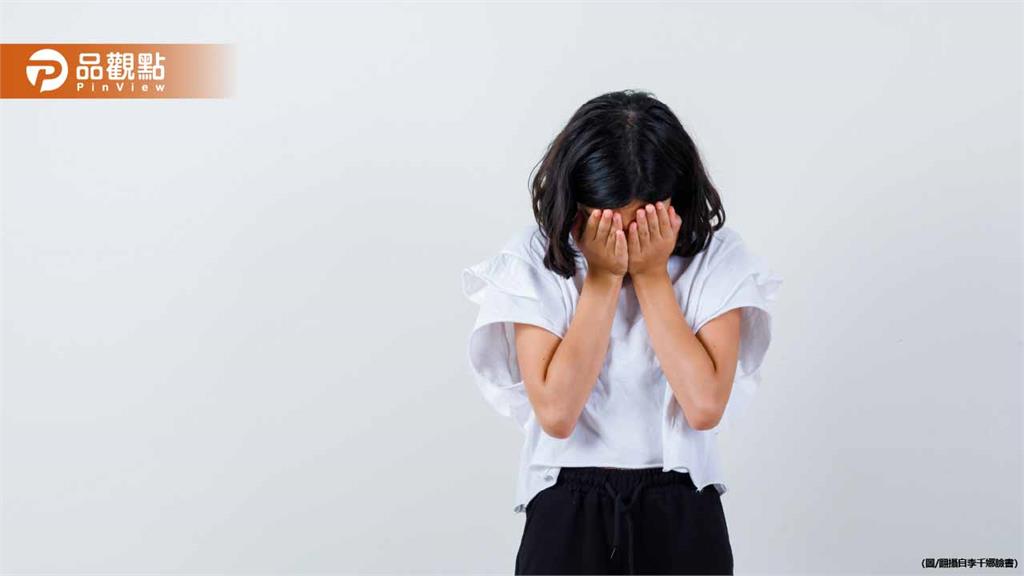 超過份！4屁孩闖屋戲弄重度身障女！還拍片PO網