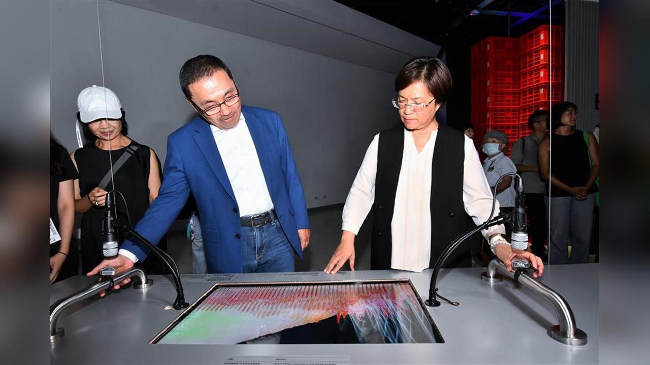 2025台灣設計展在彰化 新北市長侯友宜率市府團隊參訪
