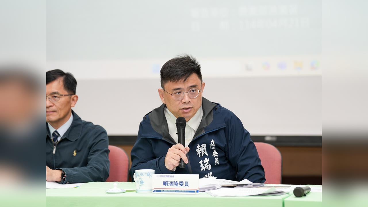 快新聞/《鏡週刊》又咬黃國昌「養駭客」 賴瑞隆:若清白就提告