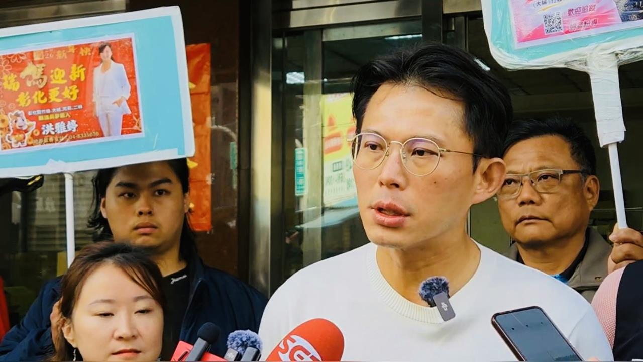 快新聞／李貞秀陷國籍爭議「專訪竟高調開嗆」　黃國昌急護航：已高度配合賴政府