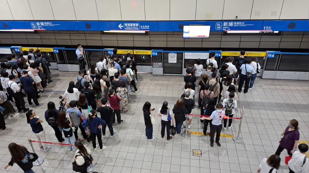 快新聞/通勤族注意!11月起板南線、淡水信義線將調整班距 理由曝光了