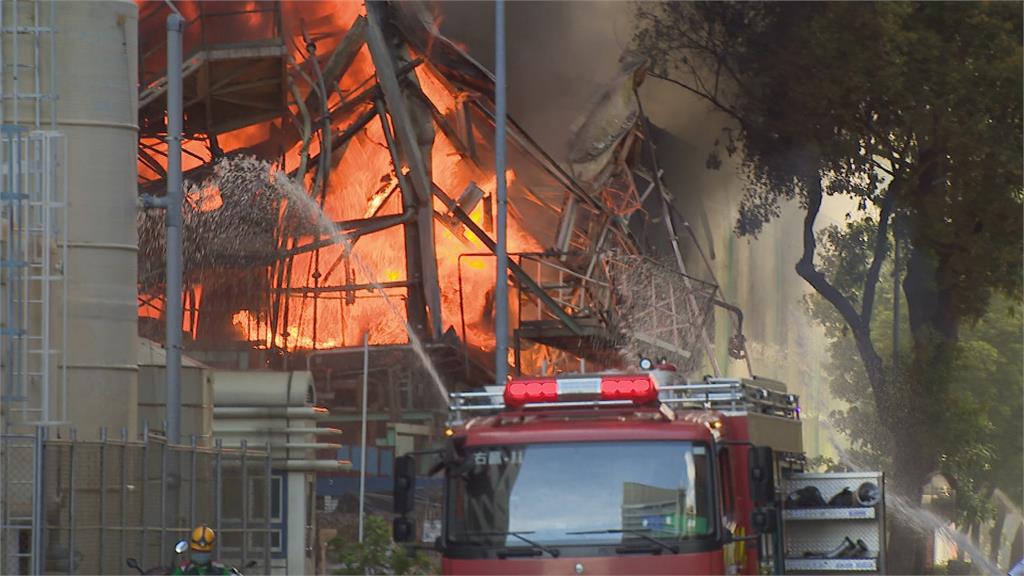 塑美貝壓克力工廠爆炸陷火海　火勢狂燒8小時