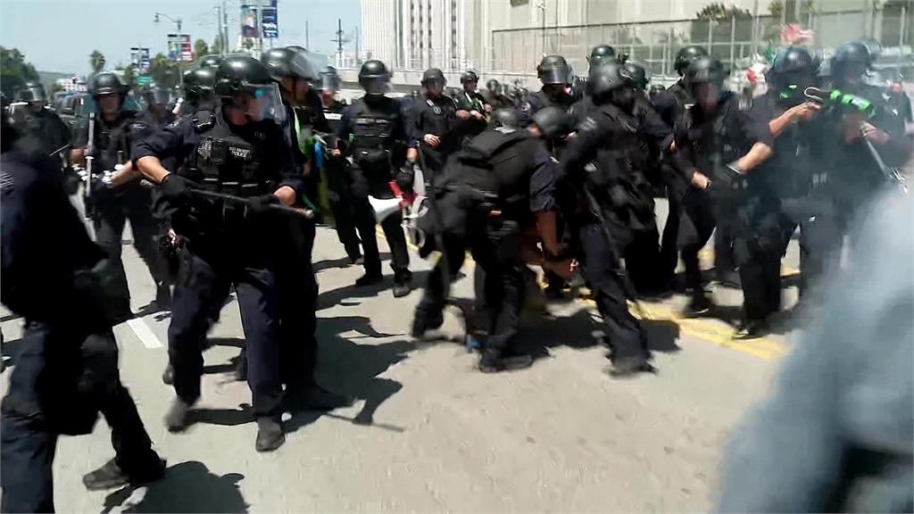 洛杉磯首日宵禁居留逾20人　第二天再啟夜間管制