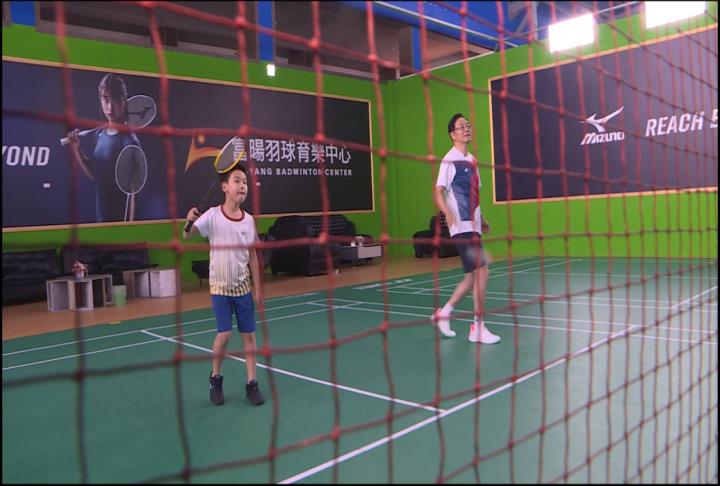對打全大運高手！　張善政羽球球技驚艷全場