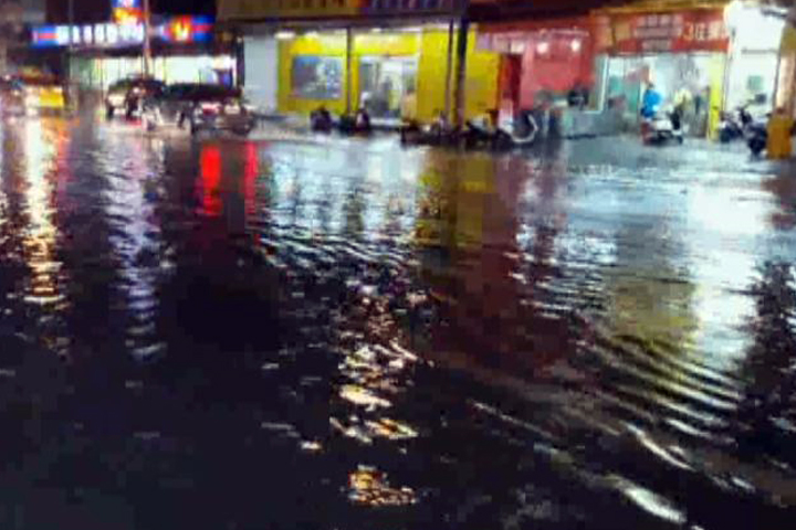 大雷雨釀災！台南安南區又淹水