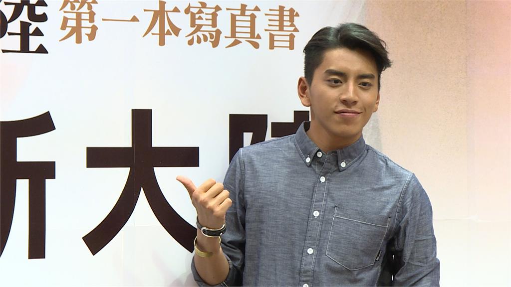 王大陸演藝重心轉移到中國屢出境　疑被檢舉涉嫌"逃兵"