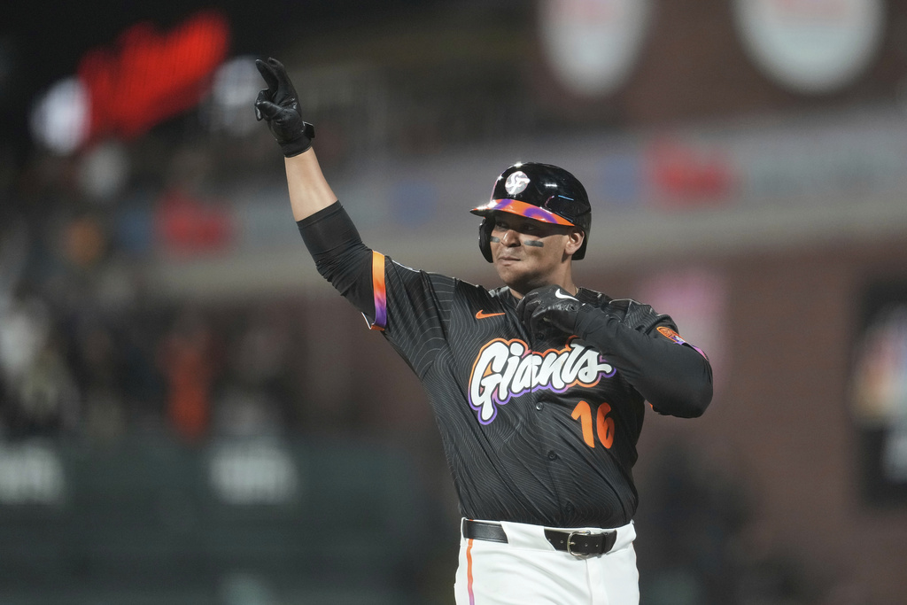 MLB(影)／重砲迪佛斯轉戰巨人初登場！單場雙安展現融入新球隊決心