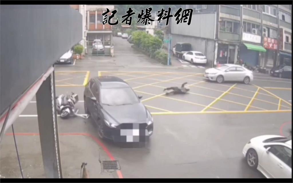 宜蘭蘇澳驚險人車分離!騎士噴飛滑行數公尺 秒站起僅受輕傷