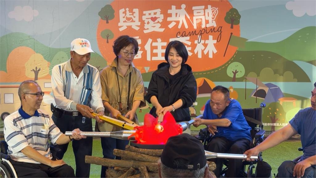 全國首台"無障礙露營拖車"　身障者體驗兩天一夜露營趣