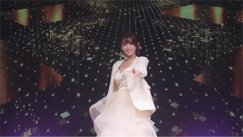 啦啦隊/「AI女神」李珠珢首場生日粉絲見面會大成功!現場驚喜宣布推出「這大禮」