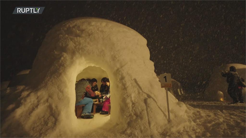 北海道冰屋餐廳　啖美食又可賞雪景