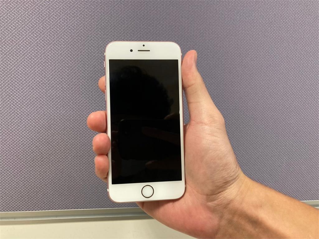 Iphone 13評價兩極 鐵粉堅守蘋果 不敗神機 螢幕修完再撐1年 民視新聞網