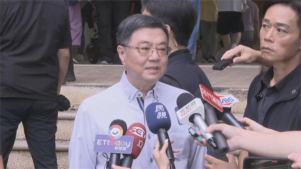快新聞/現身台北內湖三民國中投票! 卓榮泰:國家的政務會持續往前