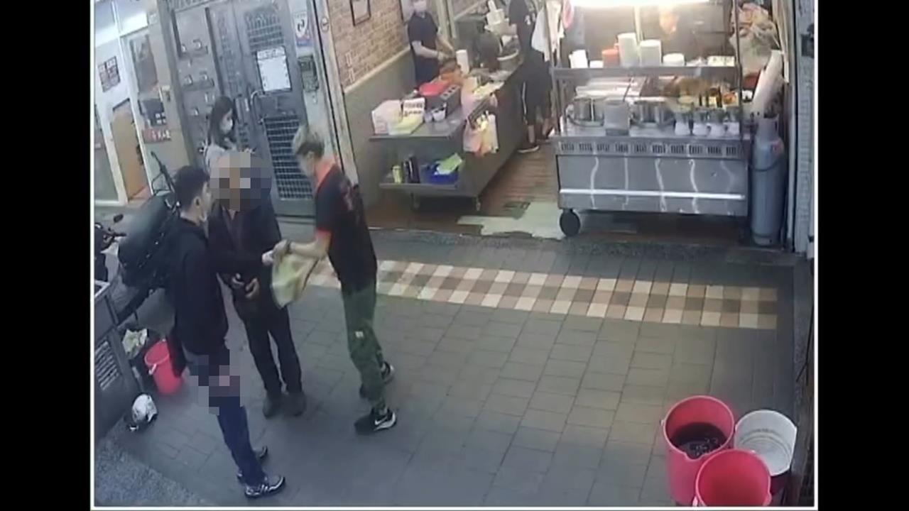 助人不求回報 小吃店霸氣老闆免費供餐