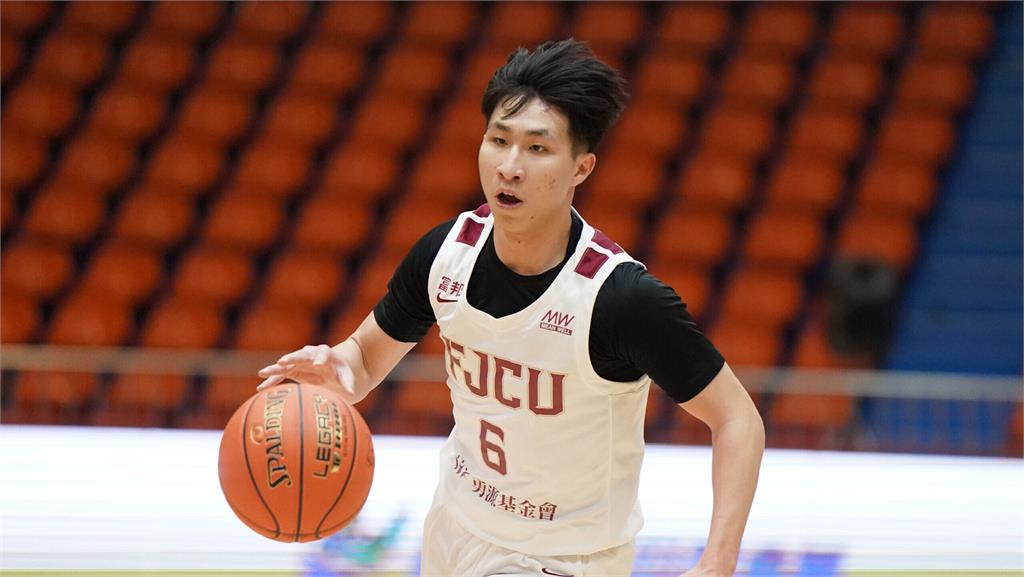 《富邦人壽UBA》教練鼓勵不怕犯錯　王翊仲助輔大穩定前進