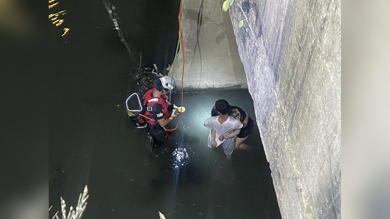 最新／高雄仁武1男1女墜橋　現場畫面曝光