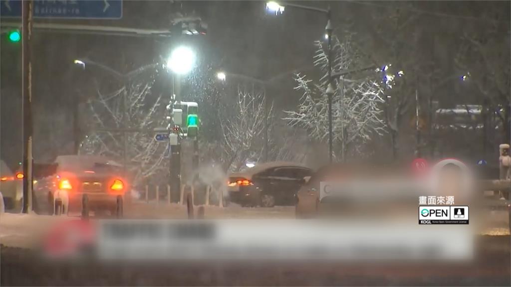 霸王級寒流！首爾零下17度暴雪道路結冰交通癱瘓 清除作業ING