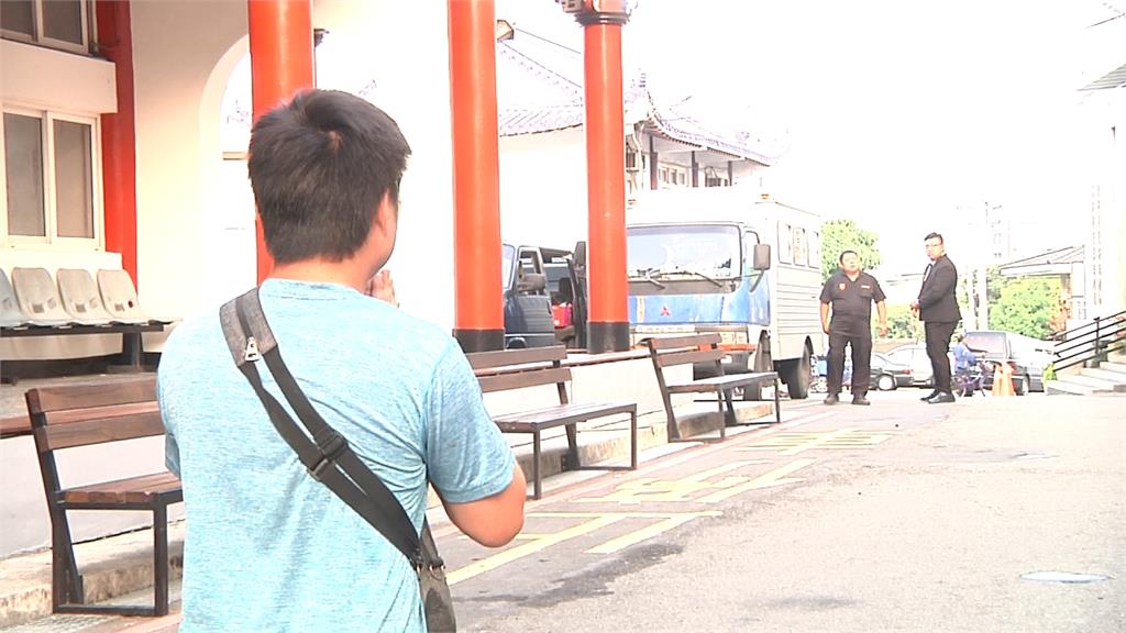 豆漿店燒死勵志男 曾受資助學弟跪地送別